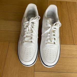 Nike Air Force 1 Low White. Never worn. Size 13.